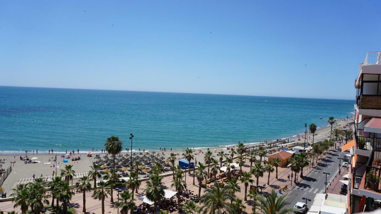 Beachfront Apartment In Fuengirola With Sea Views ภายนอก รูปภาพ