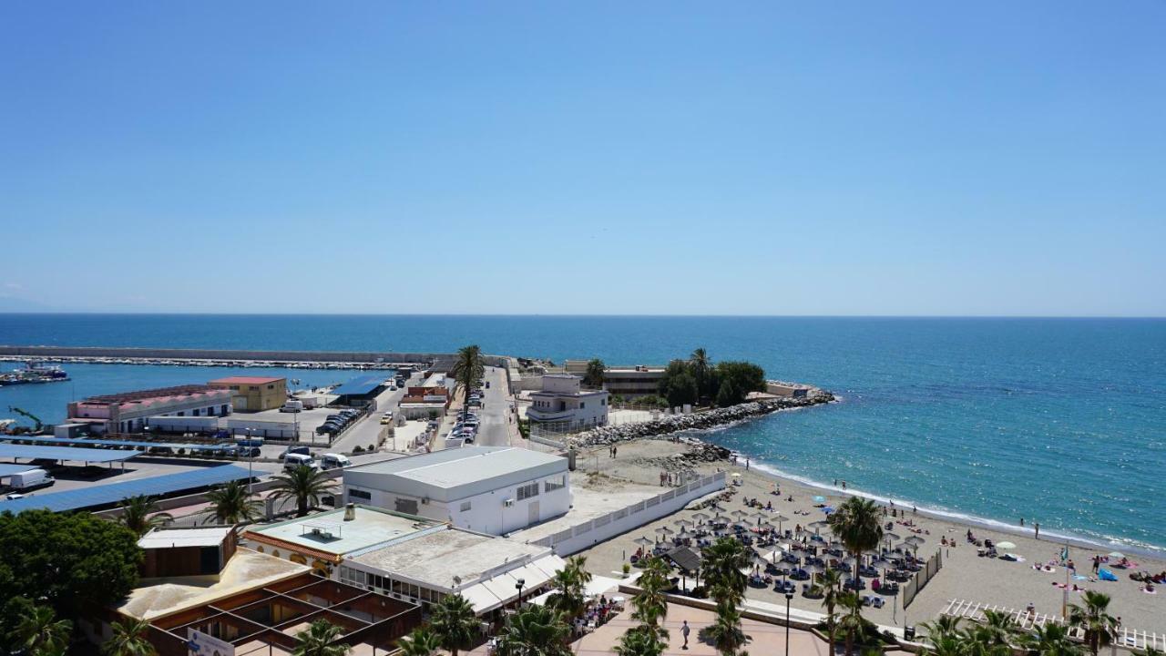 Beachfront Apartment In Fuengirola With Sea Views ภายนอก รูปภาพ